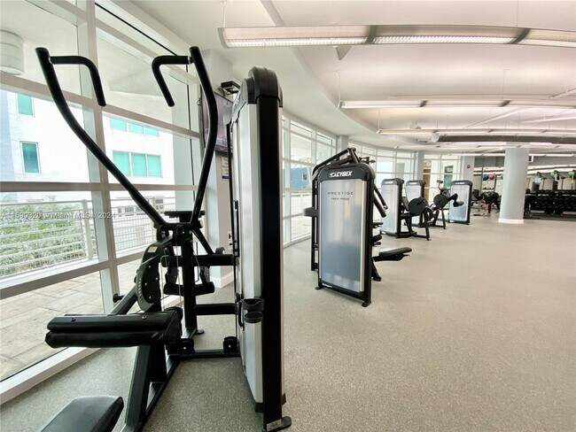 Building Photo - 253 NE 2nd St