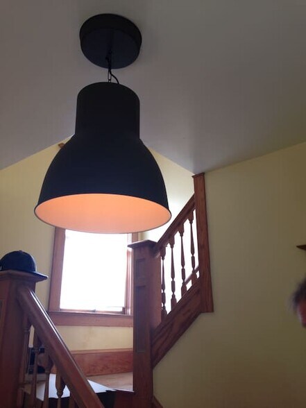 Building Photo - 1523 SE Ankeny St