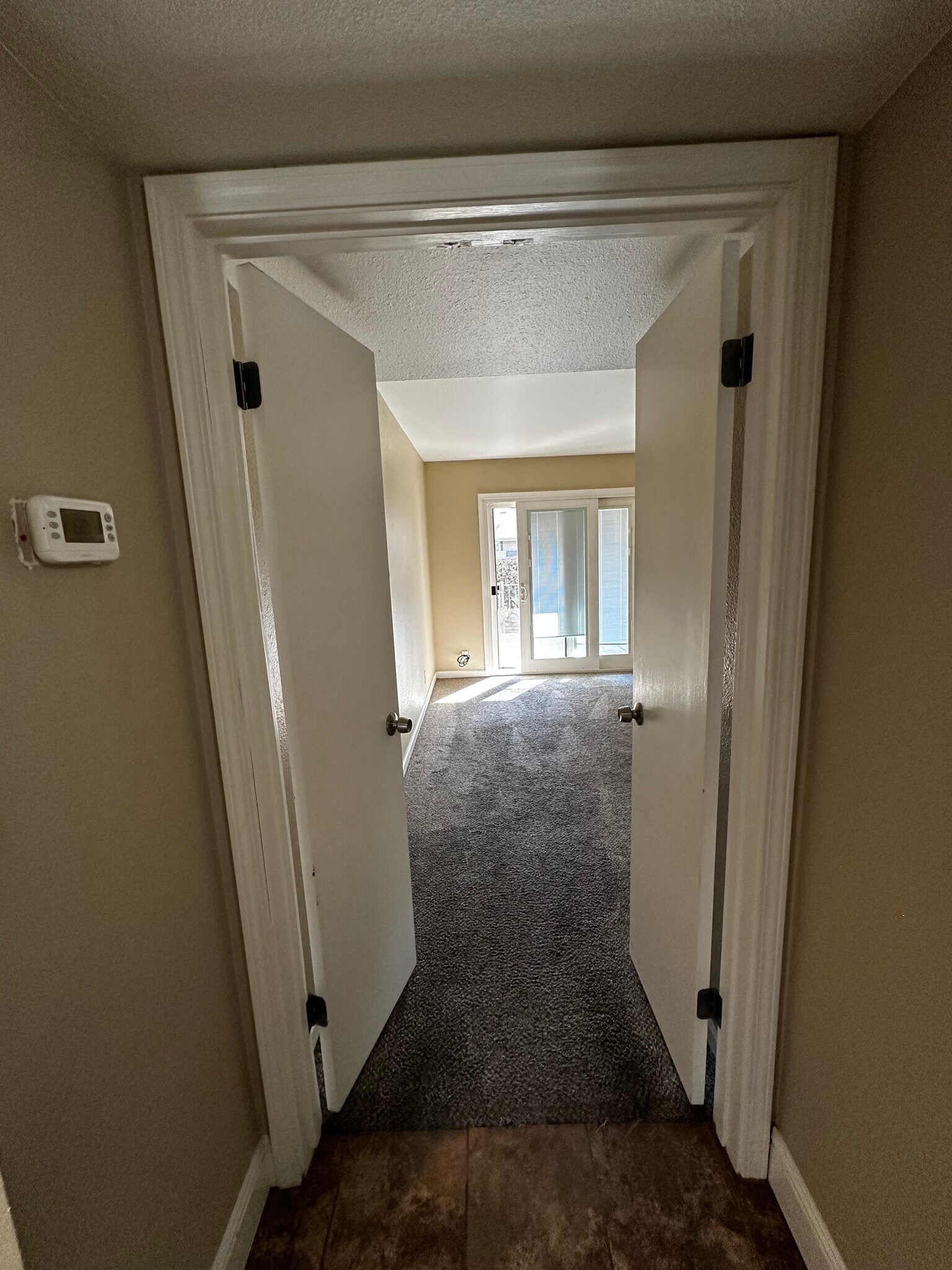 Building Photo - 3722 W Benjamin Holt Dr