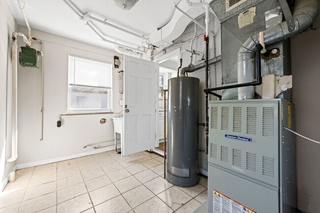 Building Photo - 21000 Priday Ave