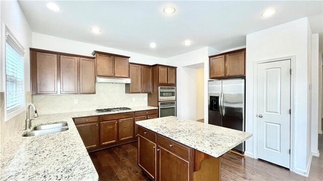 Building Photo - 436 Fieldview Ln