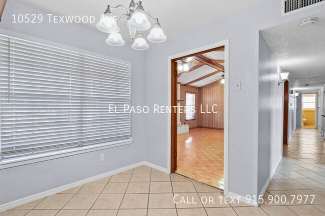 Building Photo - 10529 Texwood Ave