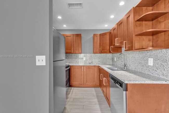 Building Photo - 8911 NW 28th Dr