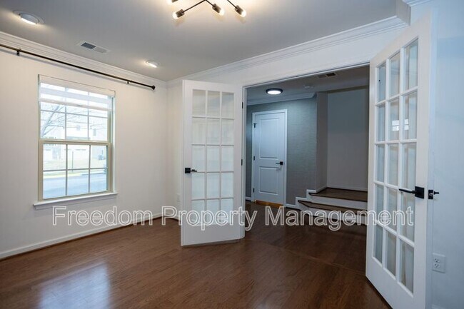 Building Photo - 2023 Serviceberry Rd