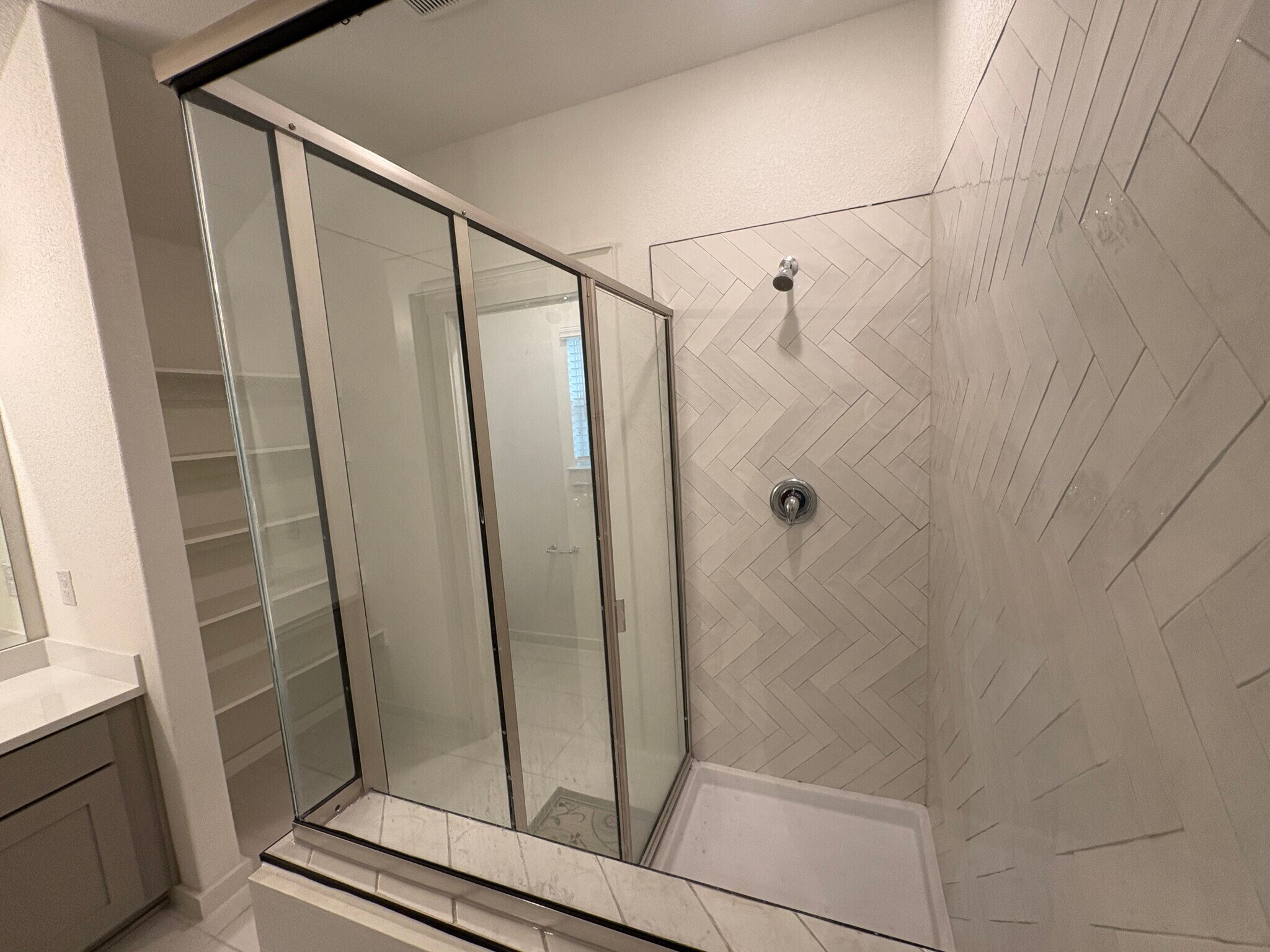 Building Photo - 7408 Sparkling Light Dr