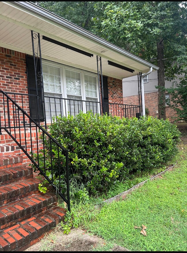Building Photo - 11209 Suncrest Dr SE