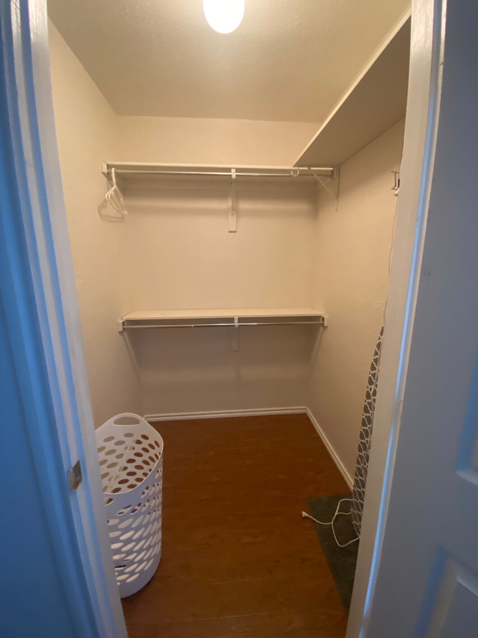 Master walk-in closet - 6748 Trail Lake Dr