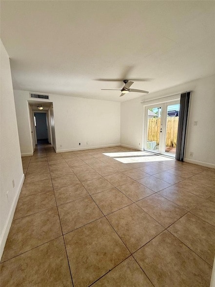 Building Photo - 3061 NE 49th St