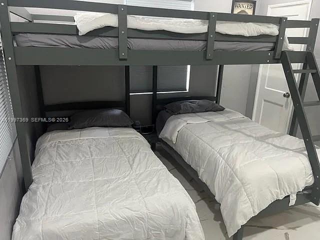 Building Photo - 11221 NE 9th Ave