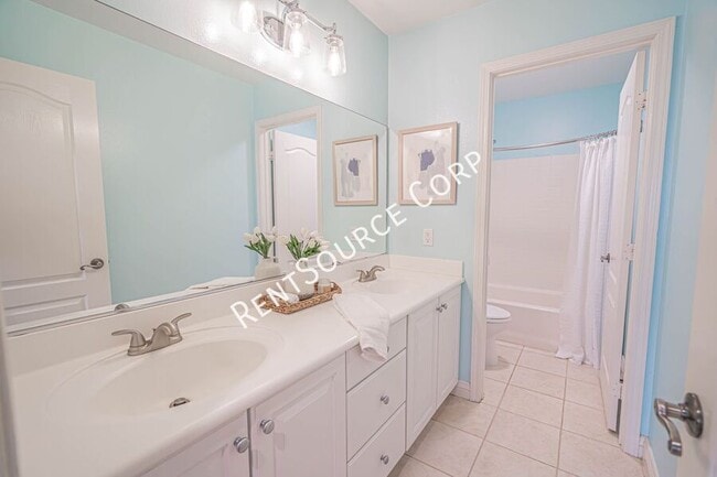 Building Photo - 26511 Brooks Cir
