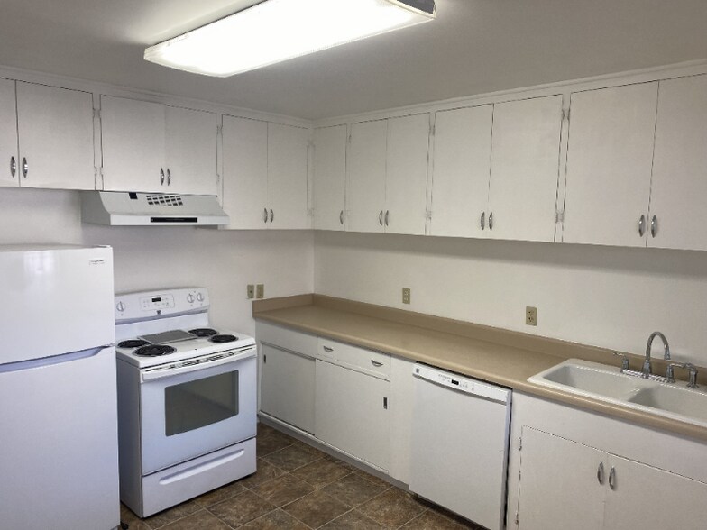 Building Photo - 7 Wardell Ct