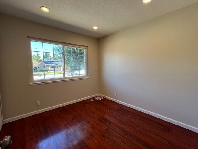 Building Photo - Blacow home for rent! $4000