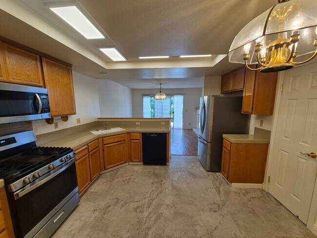 Building Photo - Charming Townhome in Prime San Ramon Location