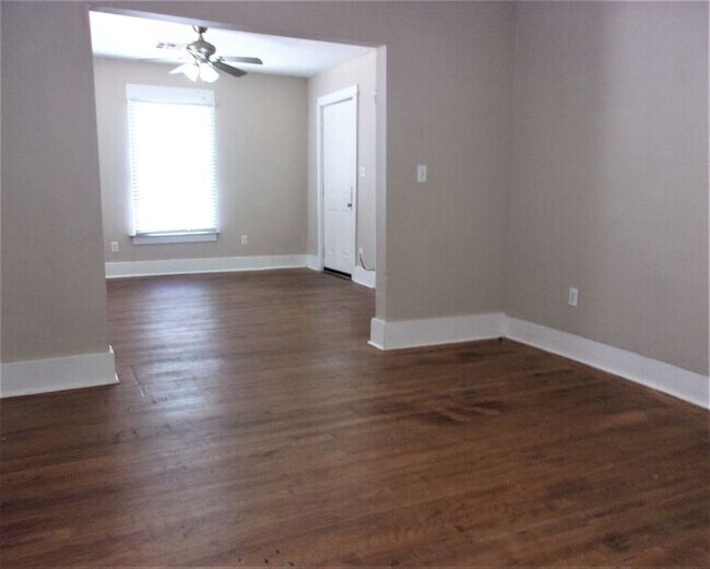 Building Photo - 2 BED 1 BATH HOME WESTLAWN PARK ADDITION OF NW OKC