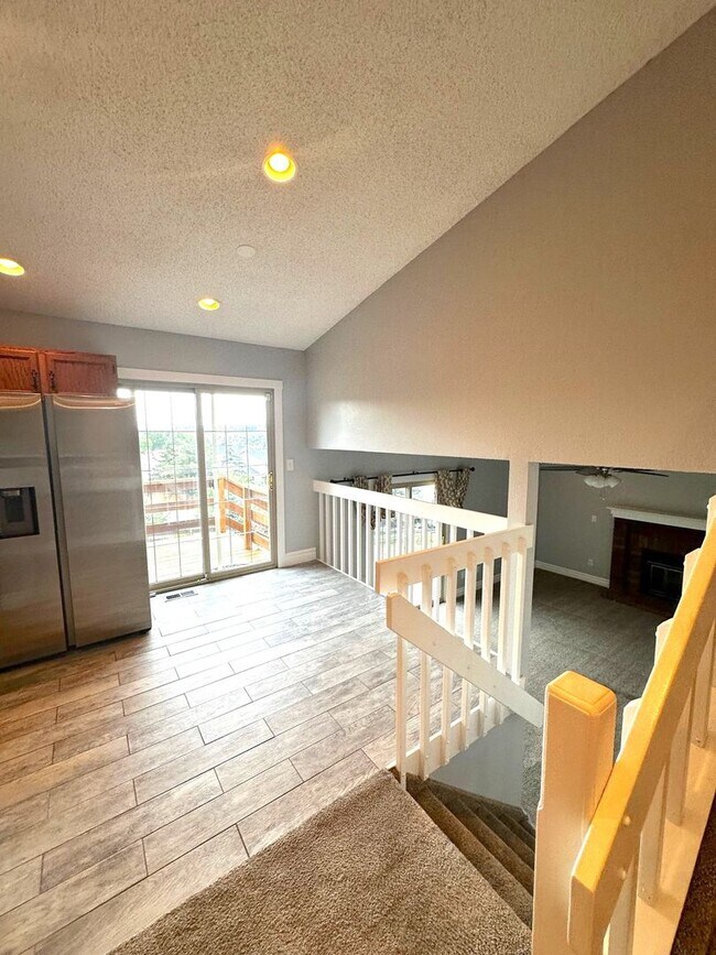 Building Photo - Move in ready home in 80918!
