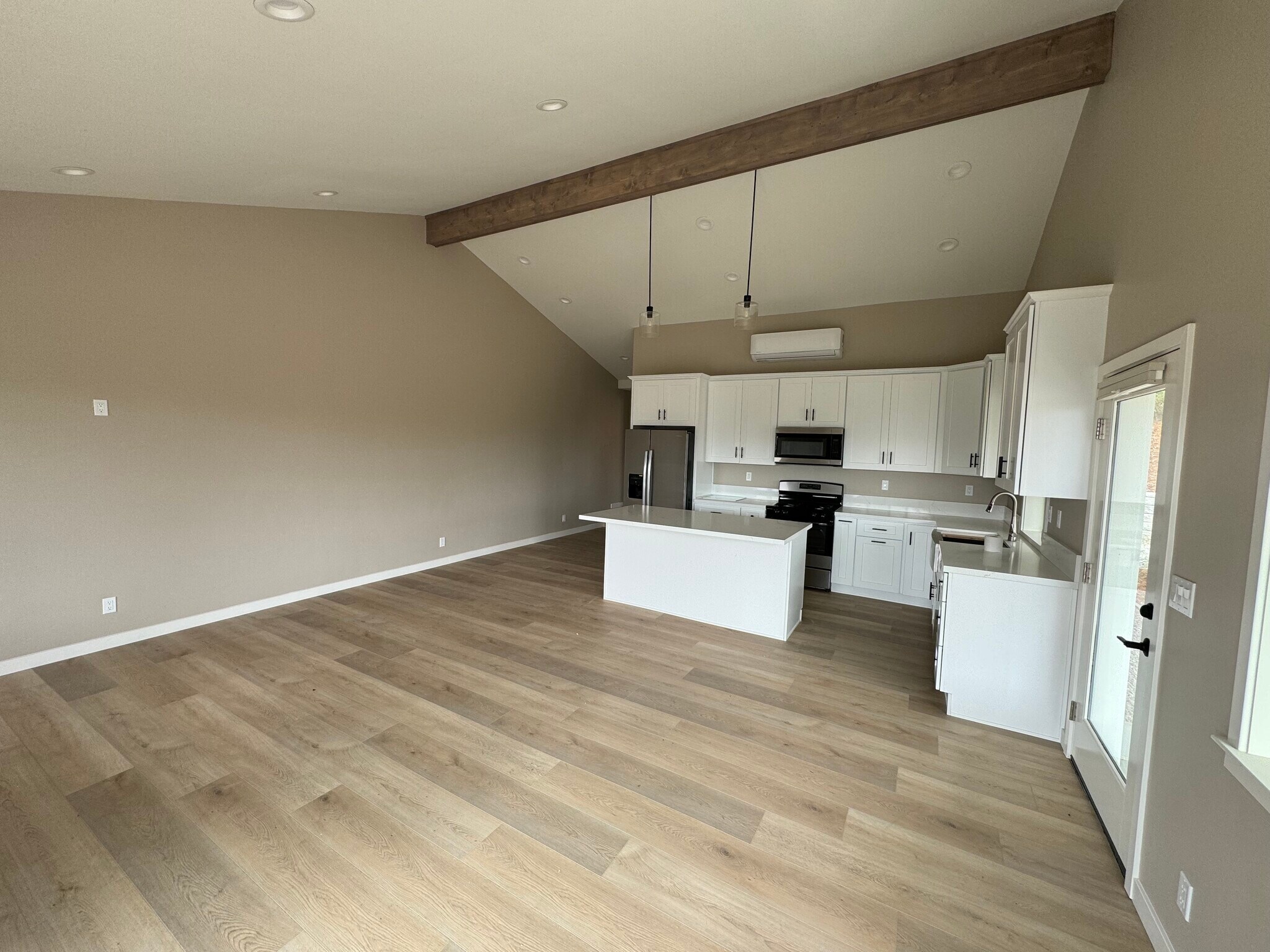 Building Photo - 215 Burkhill Ln