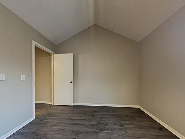 Building Photo - 12314 Flaxen Dr