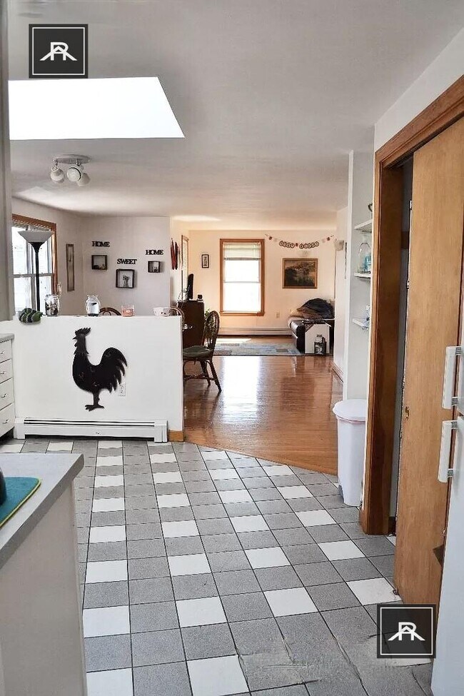 Building Photo - 3 bedroom in Brighton MA 02135