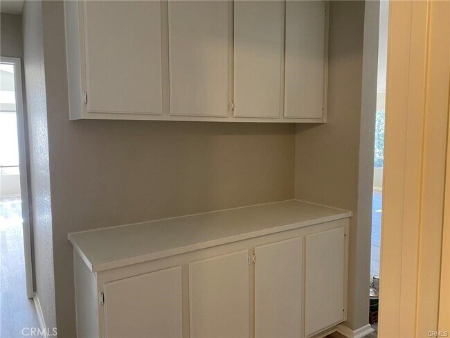 Building Photo - 24403 Stallion Ct