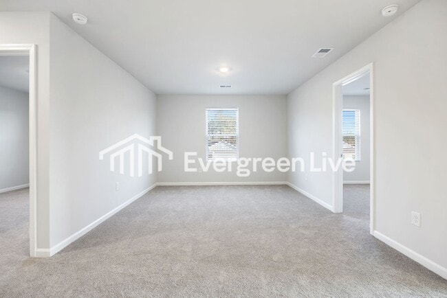 Building Photo - 1606 King Oaks Lp