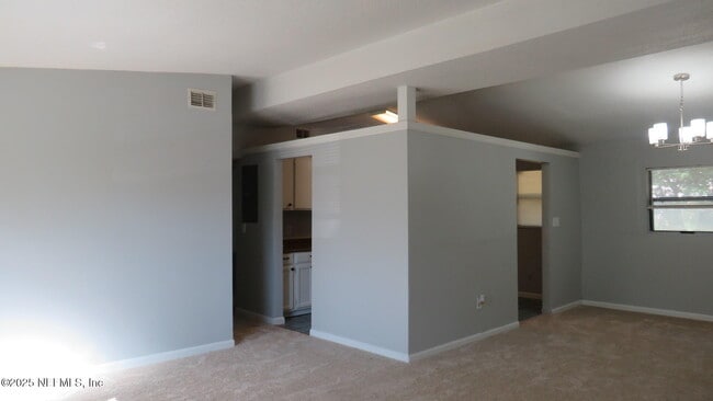 Building Photo - 7039 Cotillion Rd N