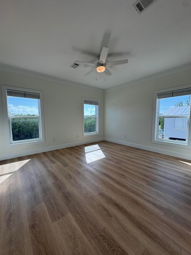 Building Photo - 27355 Guadaloupe Ln