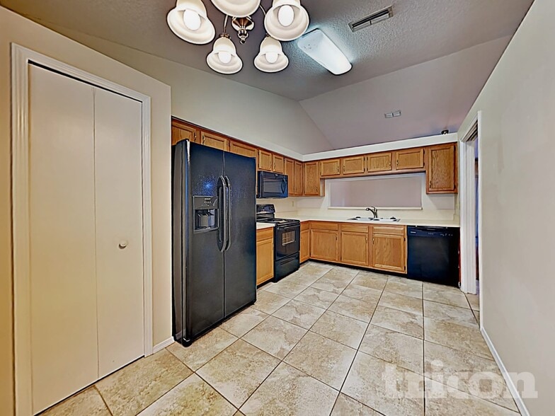 Building Photo - 1271 Tahoe Ct