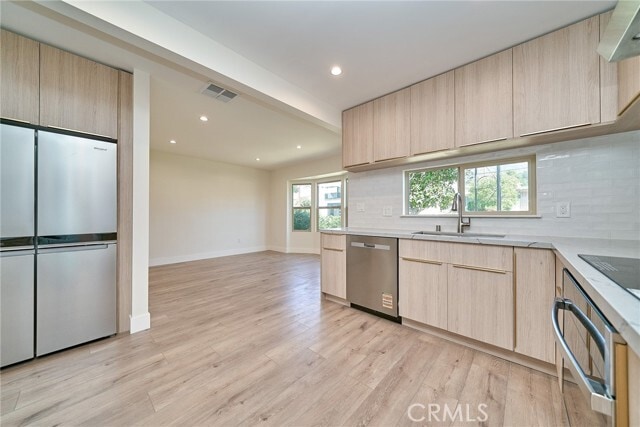 Building Photo - 2938 Mary St