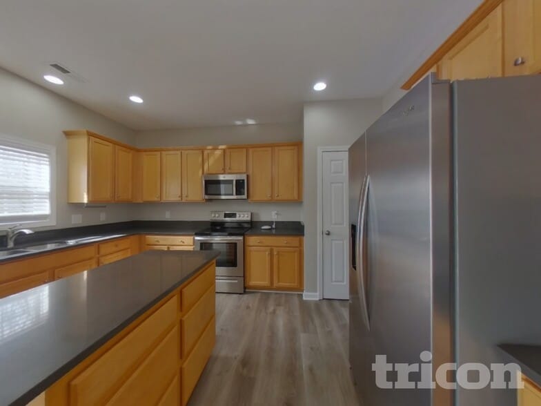 Building Photo - 324 Archway Ct