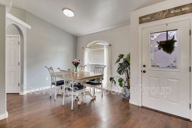 Building Photo - 3661 London Rd