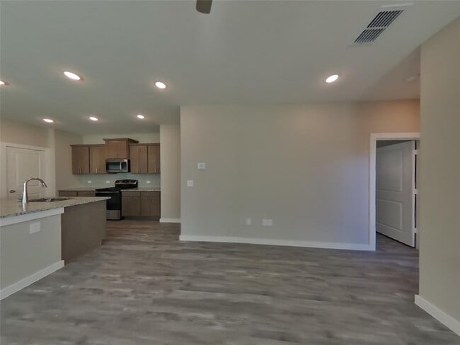 Building Photo - 1560 Mexican Heather Dr