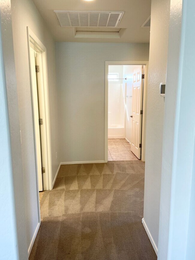 Building Photo - Upgraded Two Story Home In Power Ranch! To...