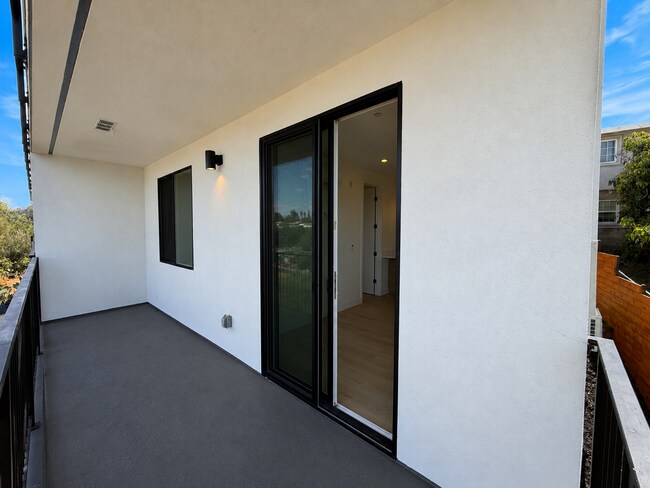 Building Photo - 3873 Boren St
