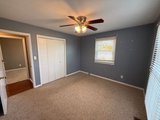 Building Photo - Home in Kuttawa