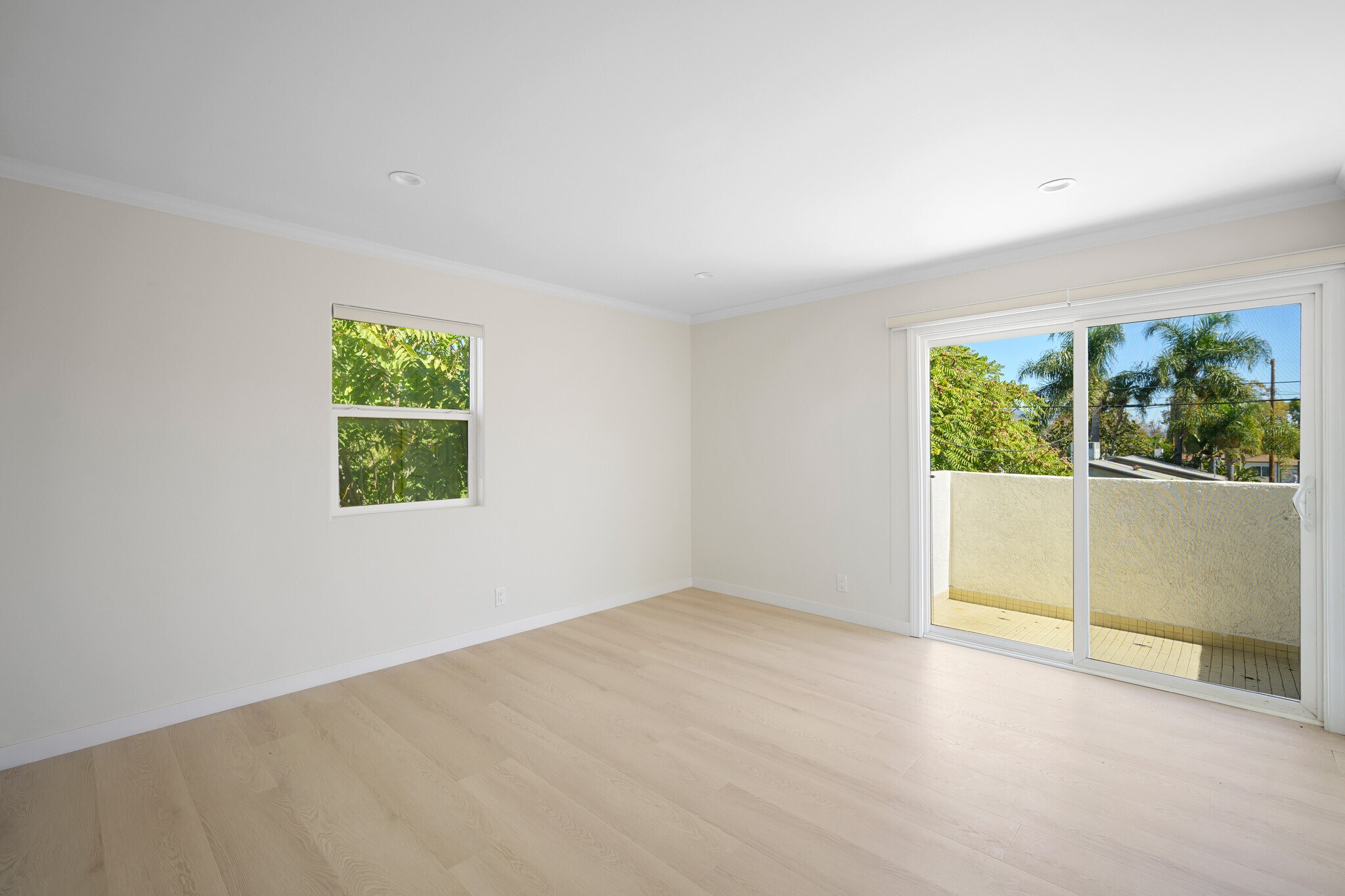 Building Photo - 5228 Auckland Ave