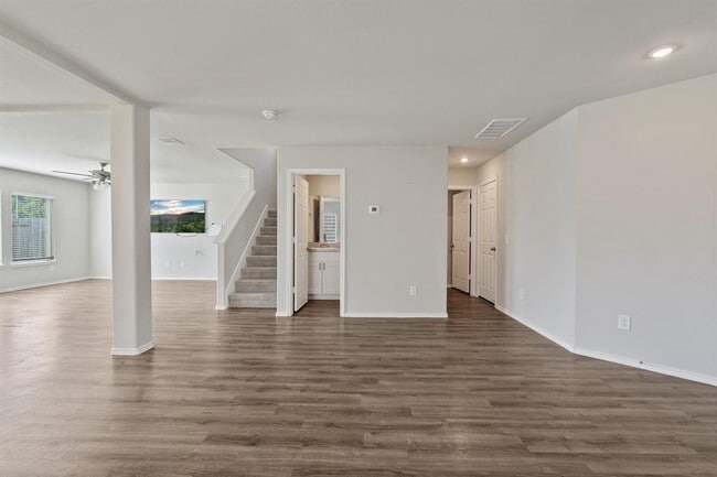Building Photo - 26107 Idleford Ln