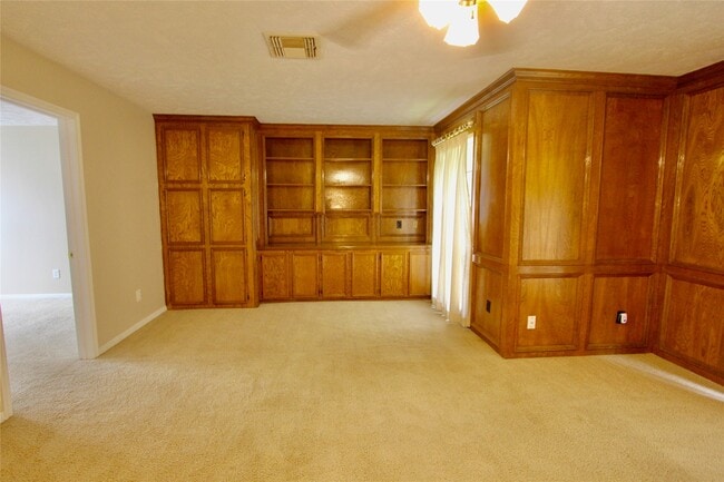 Building Photo - 2422 Stephens Grant Dr