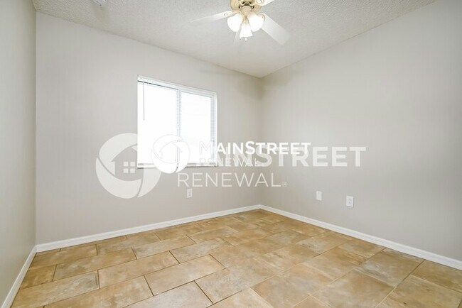 Building Photo - 3 Bedroom Pet-Friendly Home in Riverview, FL with Main Street Renewal