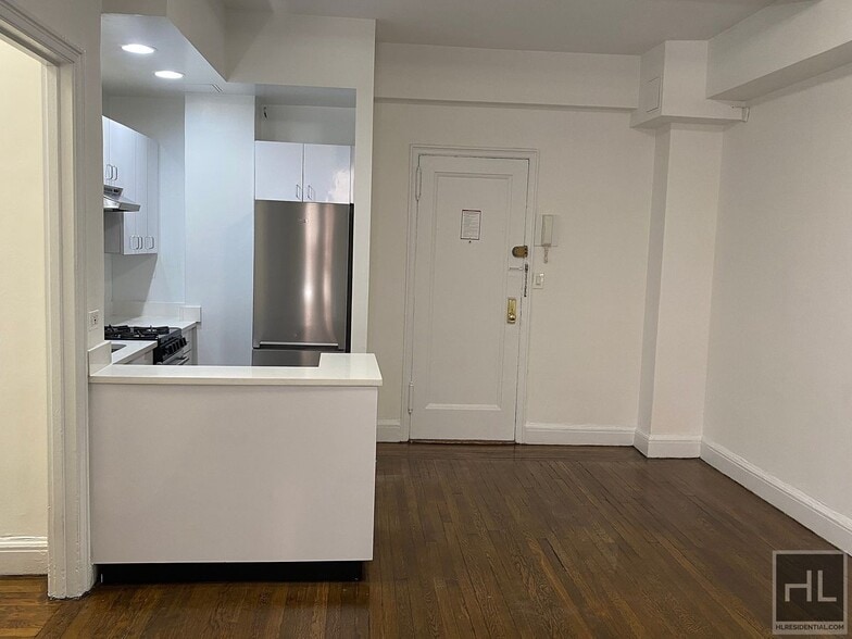 Building Photo - EAST 46 STREET