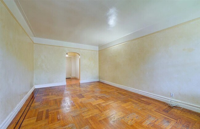 Building Photo - 76-66 Austin St