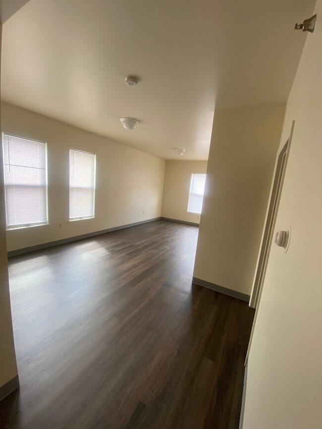 Building Photo - The Seminole