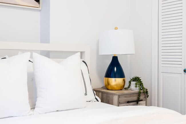 Building Photo - 1435 2nd Ave