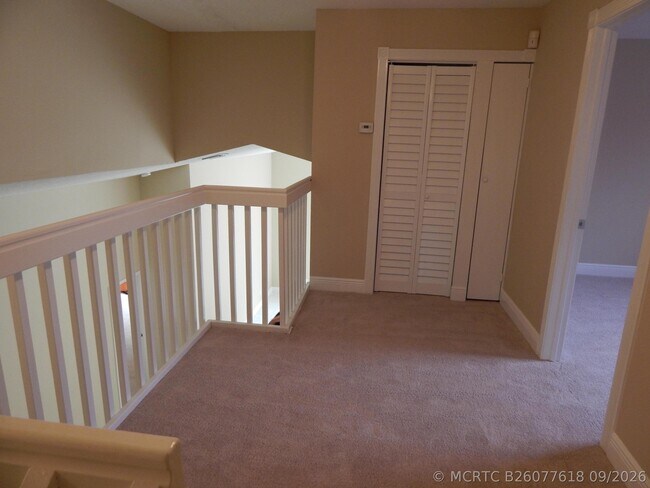 Building Photo - 10430 Buena Ventura Dr