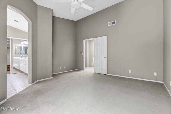 Building Photo - 4759 Rhapsody Dr