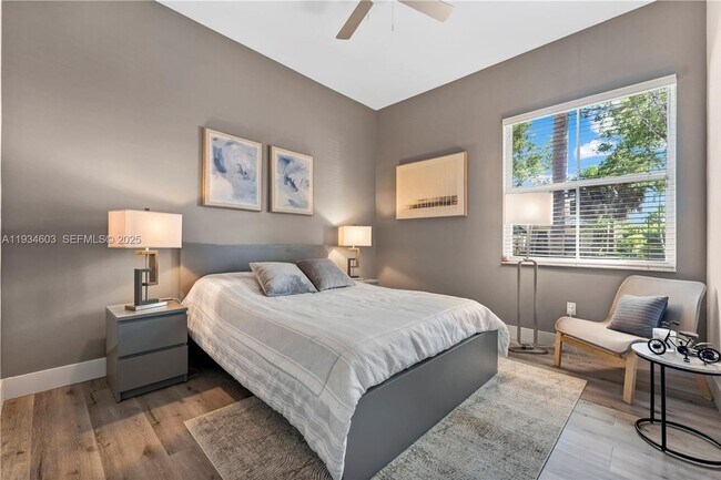 Building Photo - 5046 SW 162nd Ave