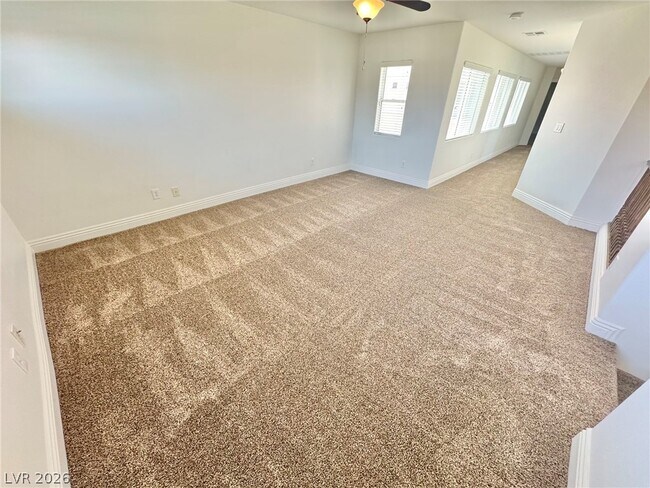 Building Photo - 9469 Thatched Sunlight Ct