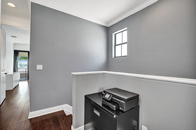 Building Photo - 3946 NW 84th Way