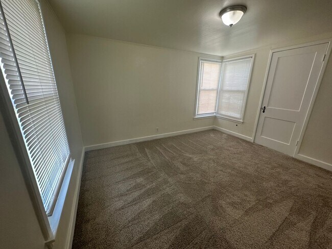 Building Photo - 425 Louisiana Ave