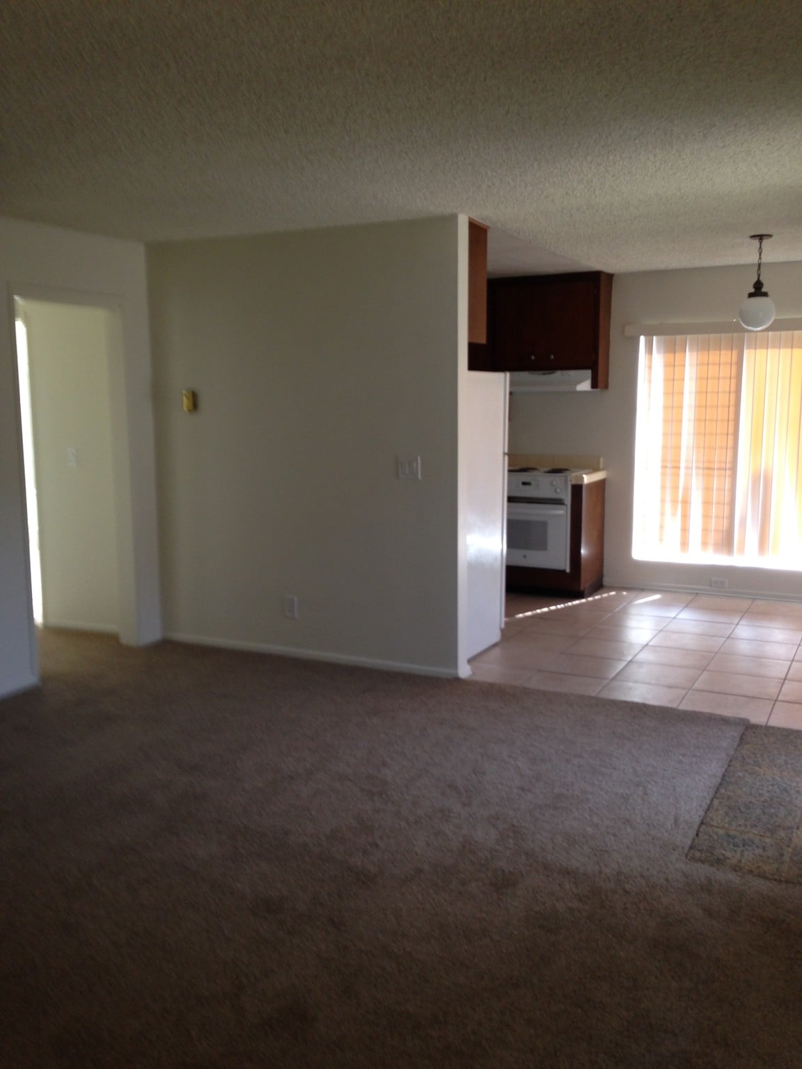 Living Room - 341 N Atlantic Blvd