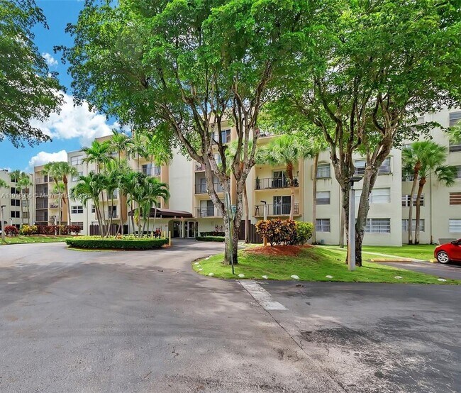 Building Photo - 14250 SW 62nd St